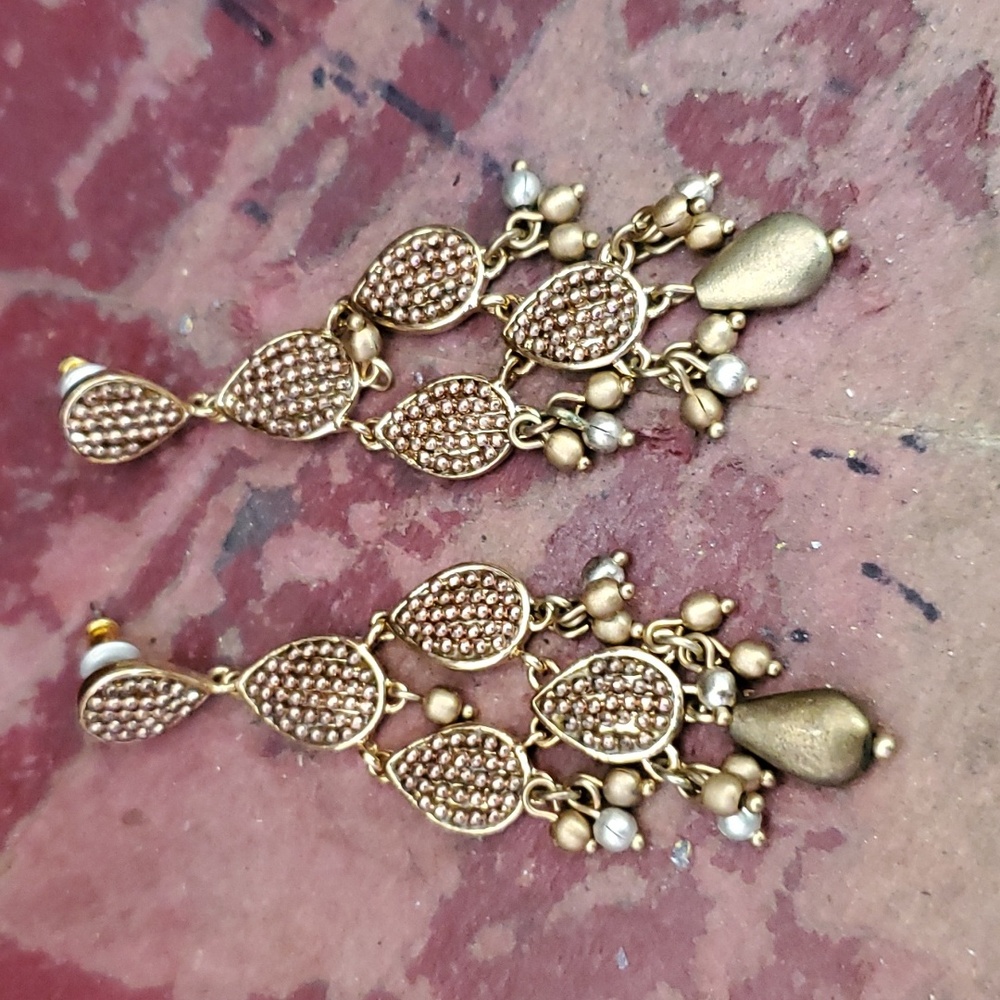 Liz Claiborne silver & gold chandelier gold tone earring set  AG952